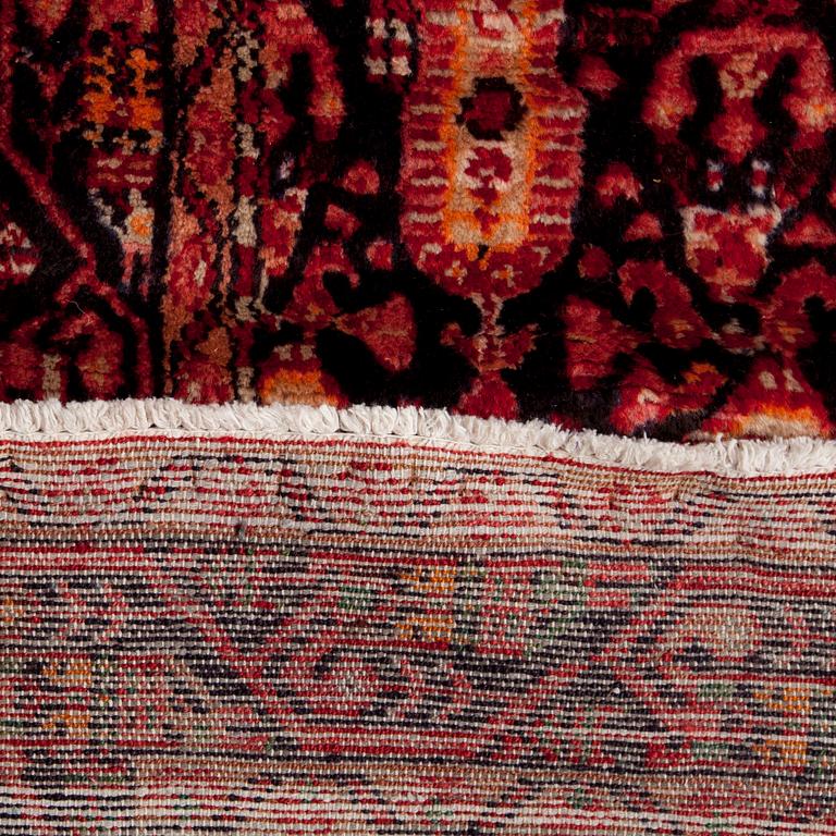 MATTA, Hamadan, Iran. Ca 315x109 cm.