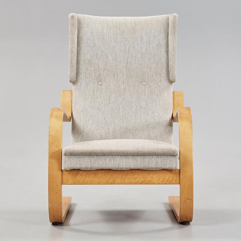 An Alvar Aalto armchair 'Nr 401', made on liecense by Aalto Design Hedemora for Artek, Sweden, 1946-56.