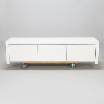 Kirsi Valanti, cabinet, 'Lähellä', Valanti, Finland, 2000s.