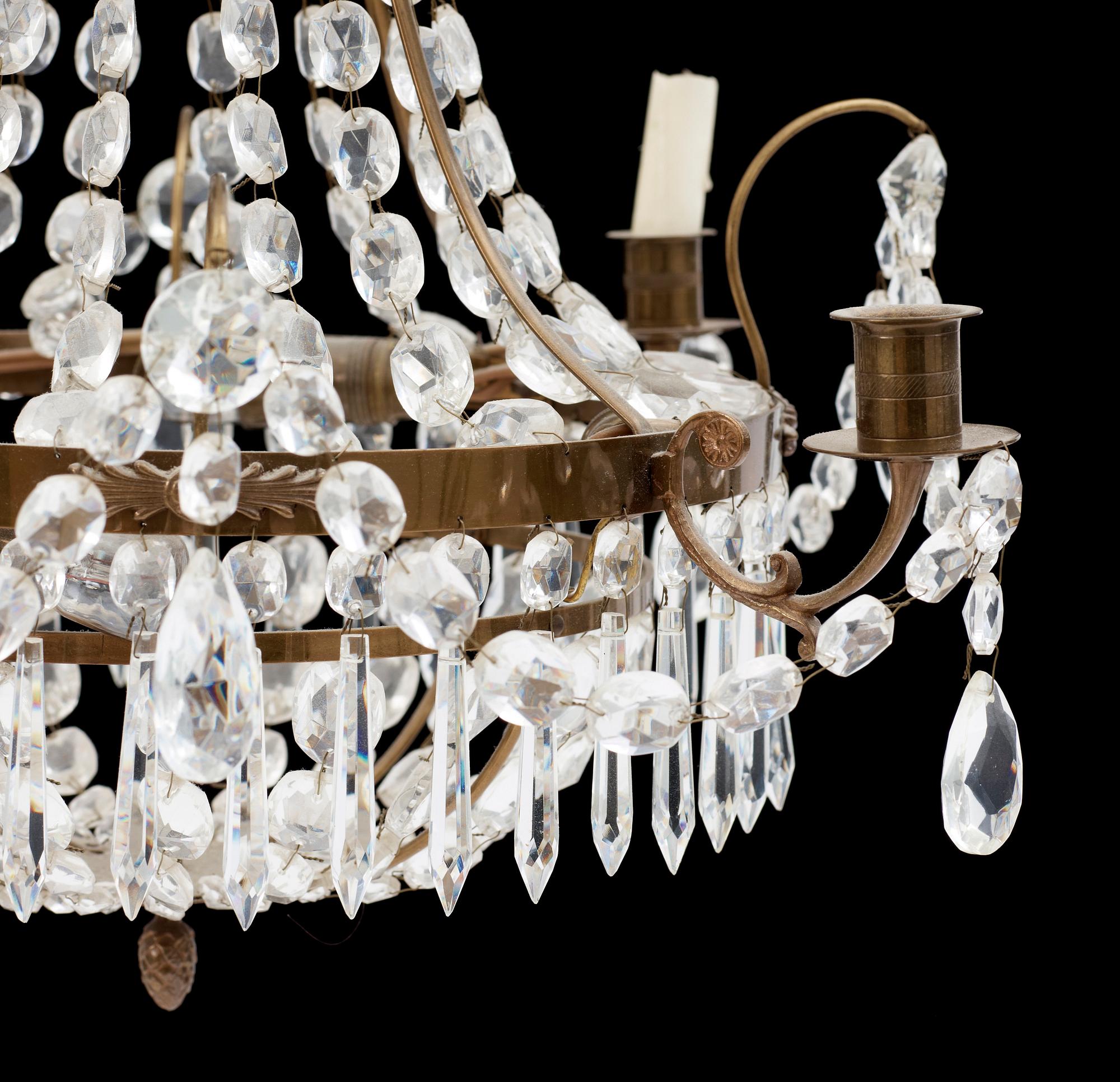 LJUSKRONA, gustaviansk stil, 1900-talets mitt. Höjd ca 55 cm.