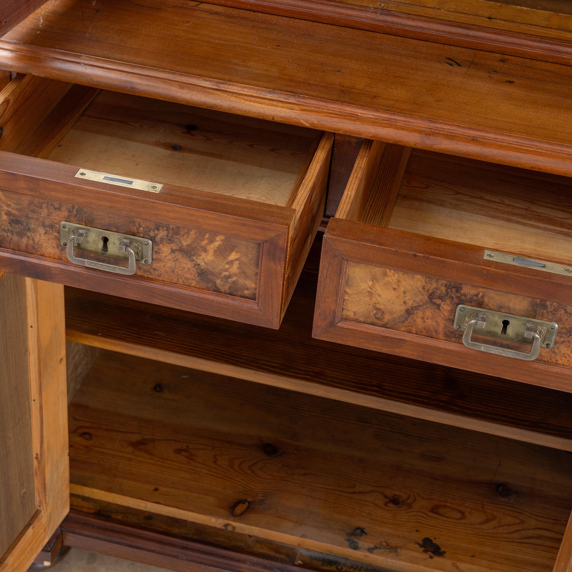 A neo-renaissance book cabinet, around 1900.