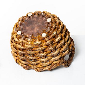 Ingrid Herrlin, korg med gröna äpplen, stengods.