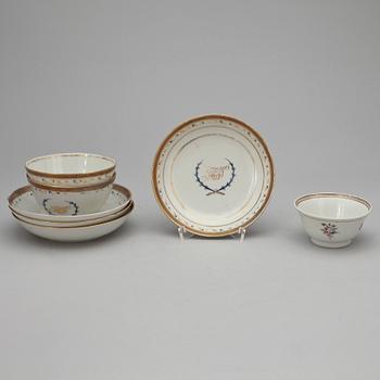 KOPPAR OCH FAT, porslin, Kina, Qing dynastin, mestadels  Jiaqing (1796-1820).