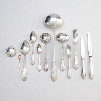 A silverware set, 105 pieces, and a cutlery box, marks of Erasmus Lindeström, Stockholm 1901-1902.