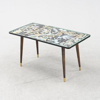 Soffbord, troligvis Tilgmans keramik, signerad Marian, daterad 1961.