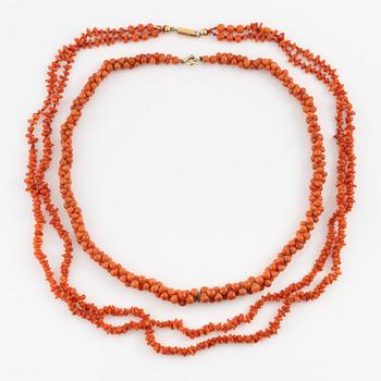 Necklace, two pieces with coral.