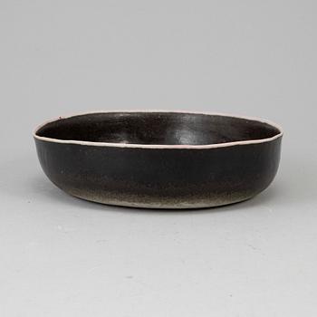 A stonewear dish by Jane Reumert.