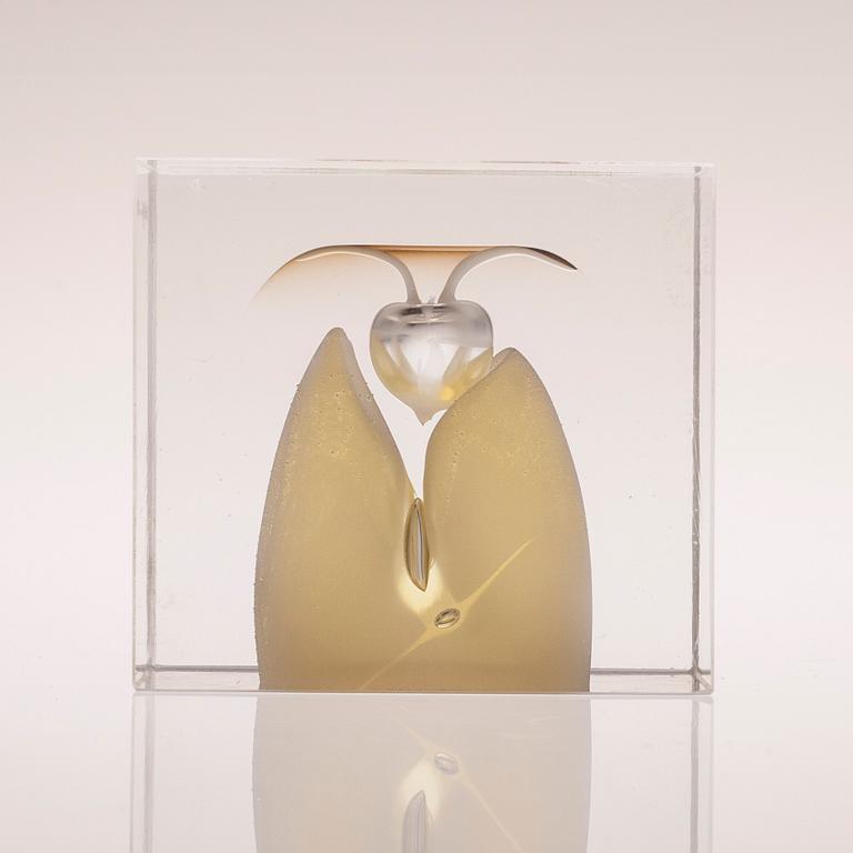 ÅRSKUB, glas, signerad Oiva Toikka, Nuutajärvi 1989, numrerad 232/2000.