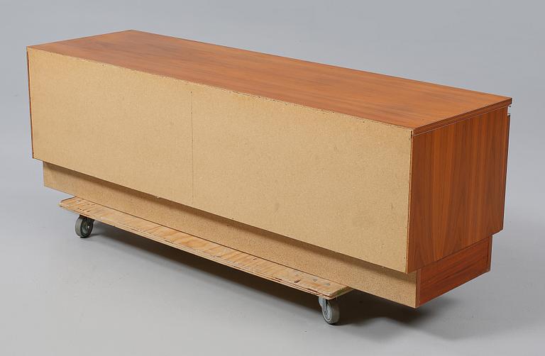 SIDEBOARD, "Mambo", Jan Ole Ertzeid, Bagn Møbelindustri, 1972/73.