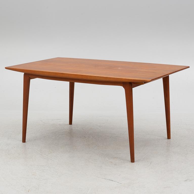 Alfred Christensen, matbord modell "371/ Boomerang",  Slagelse Møbelvaerk A/S, Danmark, 1963.