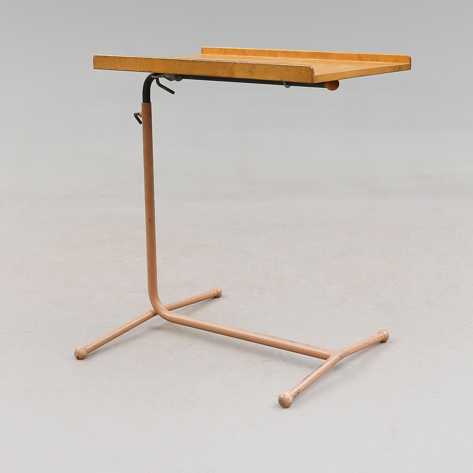LÄSBORD, 1900-talets mitt.