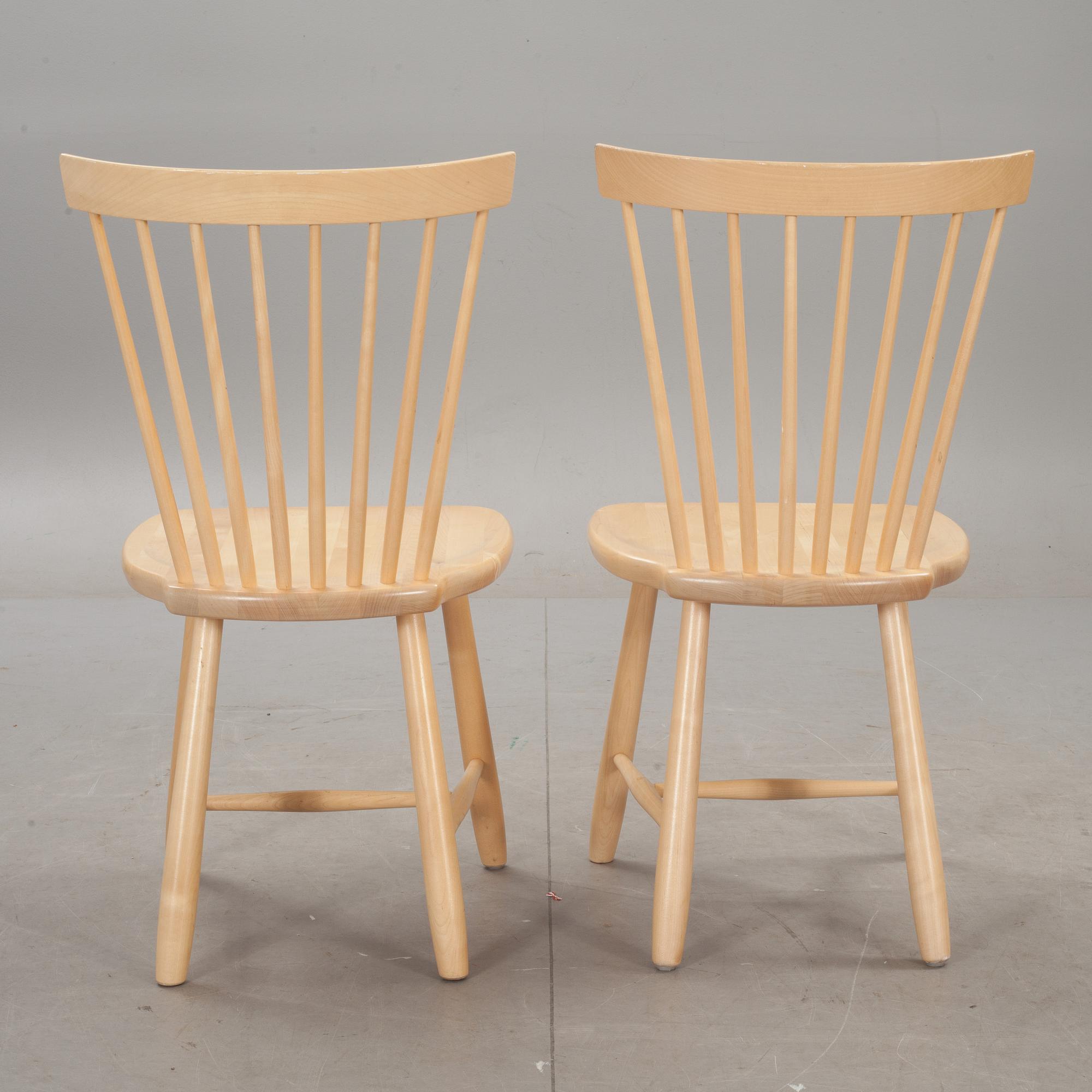 STOLAR, ett par, "Lilla Åland", Carl Malmsten, Stolab 2002.