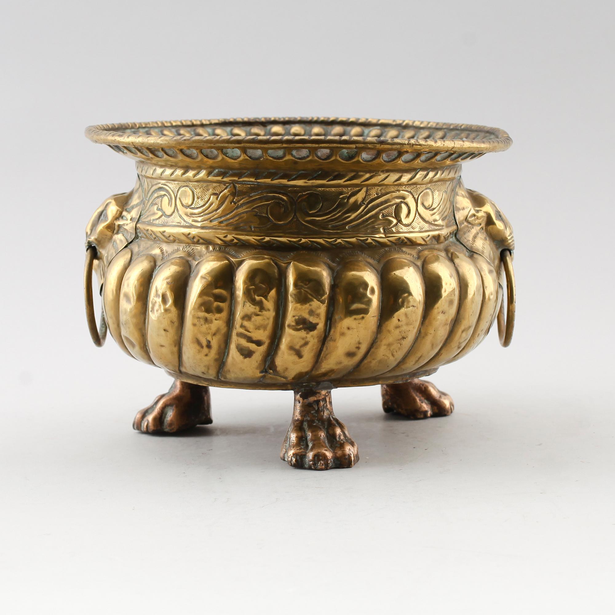 YTTERFODER, mässing, 1800-talets andra hälft.