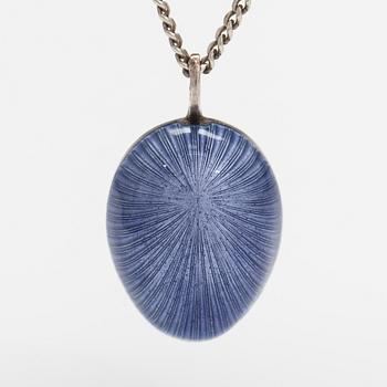 A Tillander, A silver necklace with an enameled egg.