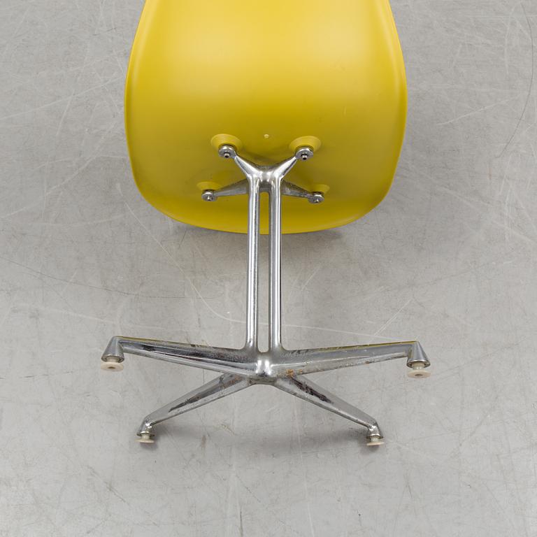 CHARLES & RAY EAMES, stol, "La Fonda", Vitra.