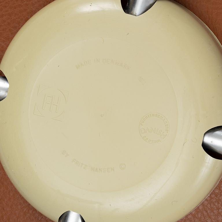 Arne Jacobsen, stolar 6 st "Sjuan" för Fritz Hansen, Danmark.