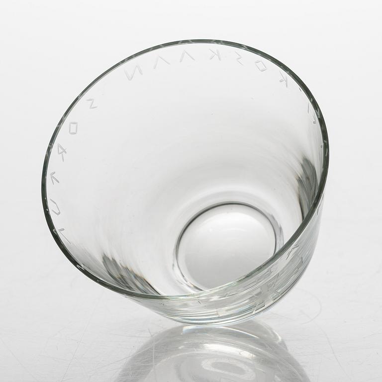 Arttu Brummer, skål, "Hjälteglaset I", Riihimäen Lasi Oy 1940-tal.