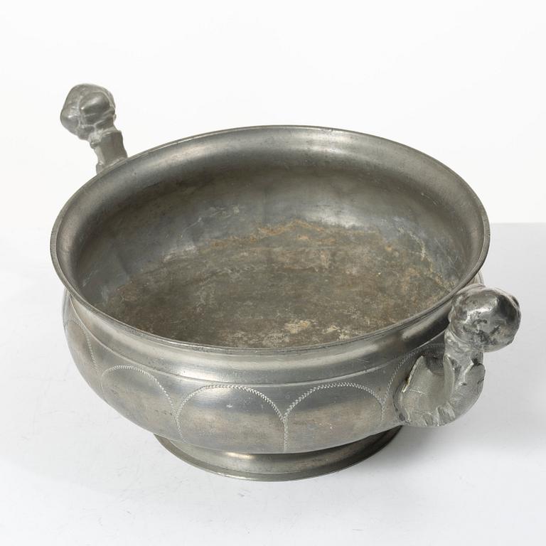 A bowl by Magnus Söderberg, Stockholm, 1749.