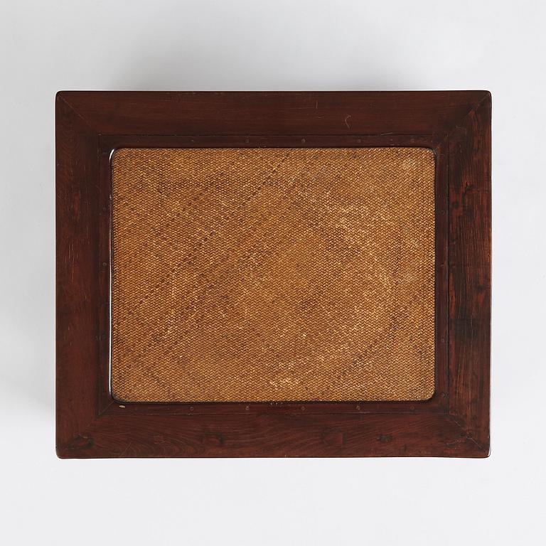 Bord, hardwood. Qingdynastin, 1800-tal.