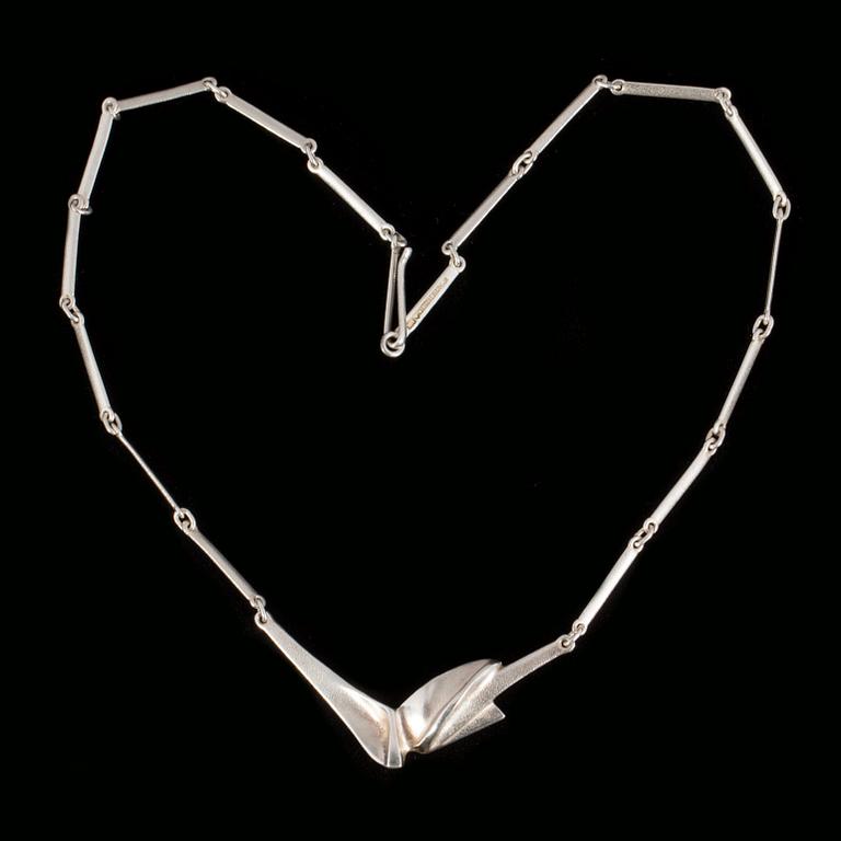 HALSSMYCKE, sterlingsilver. Lapponia, Finland, 1995. Vikt ca 13 g.
