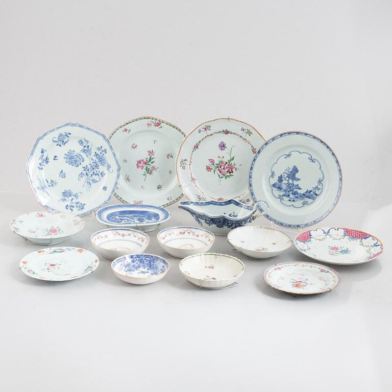 15 pieces of Chinese porcelain, the Qing dynasty, 18th-19th century.