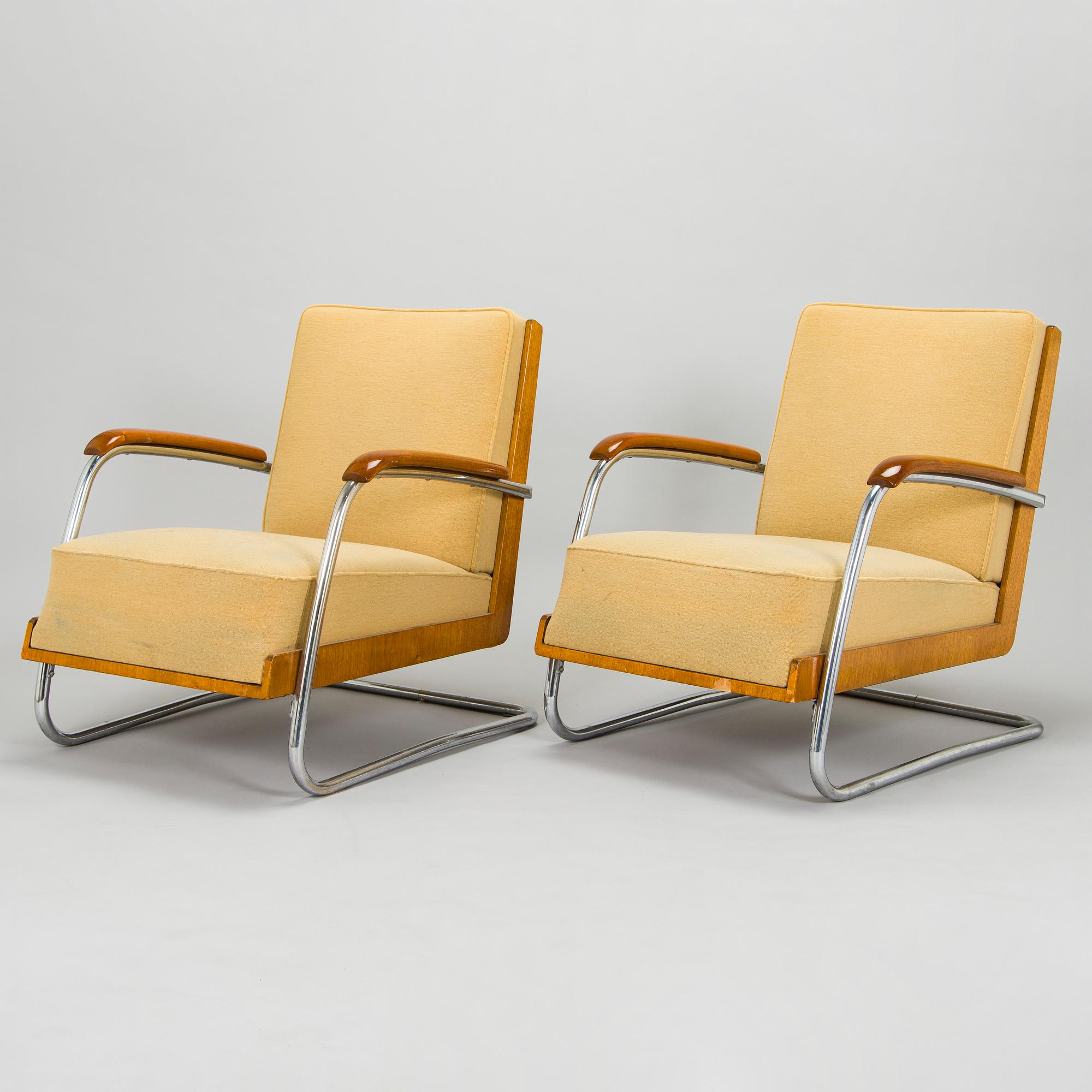 Pauli Blomstedt, a pair of 1930s armchairs and table for Merivaara Ltd.