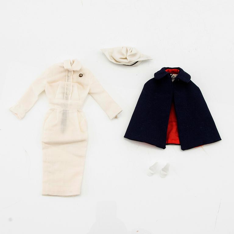 Barbiekläder 8 set. vintage bl a "Country Club Dance" Mattel 1965, "Ballerina" Mattel 1961-65.