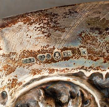 PRESENTERFAT, silver, CG Hallberg, Stockholm 1939. Vikt ca 470 g.