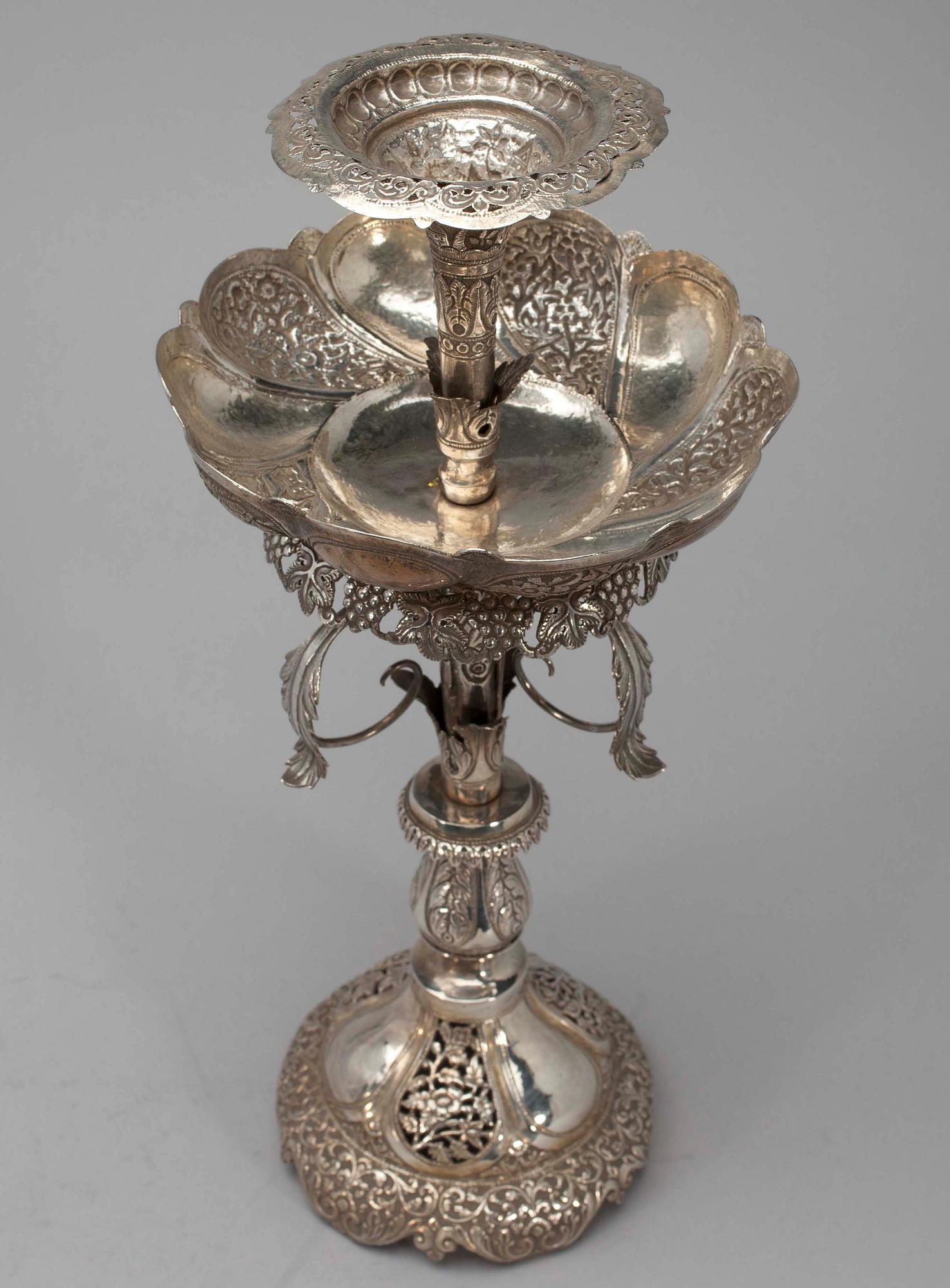 BORDSDEKORATION, silver, 1900-tal. Tot. vikt ca 743g.