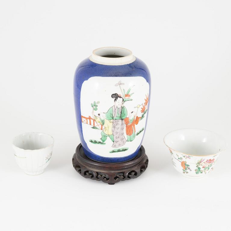 A powder blue and famille verte jar and two famille rose cups, Qing dynasty, 19th Century.