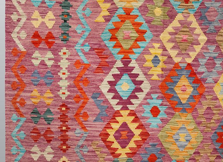 A Kilim carpet, c. 350 x 254 cm.