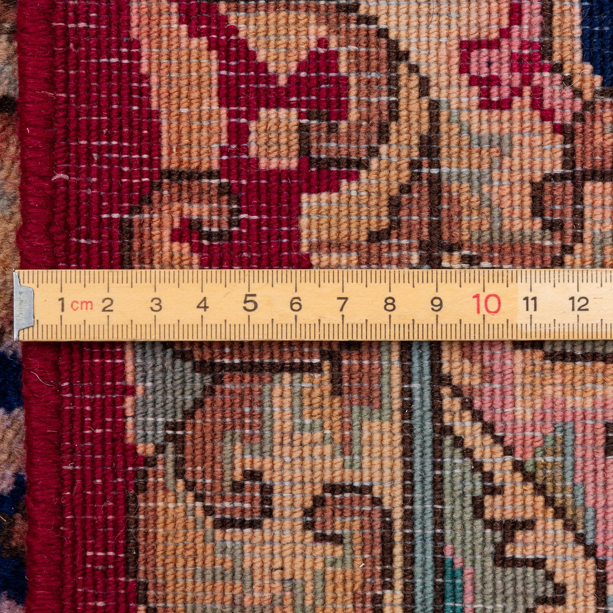 Carpet, Kirman Laver, semi-antique, 392 x 296 cm.