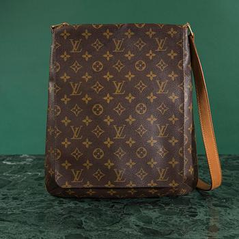 A bag "Messenger bag", by Louis Vuitton.