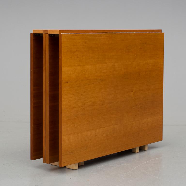 SLAGBORD, "Maria Flap", Bruno Mathsson, Värnamo 2006.