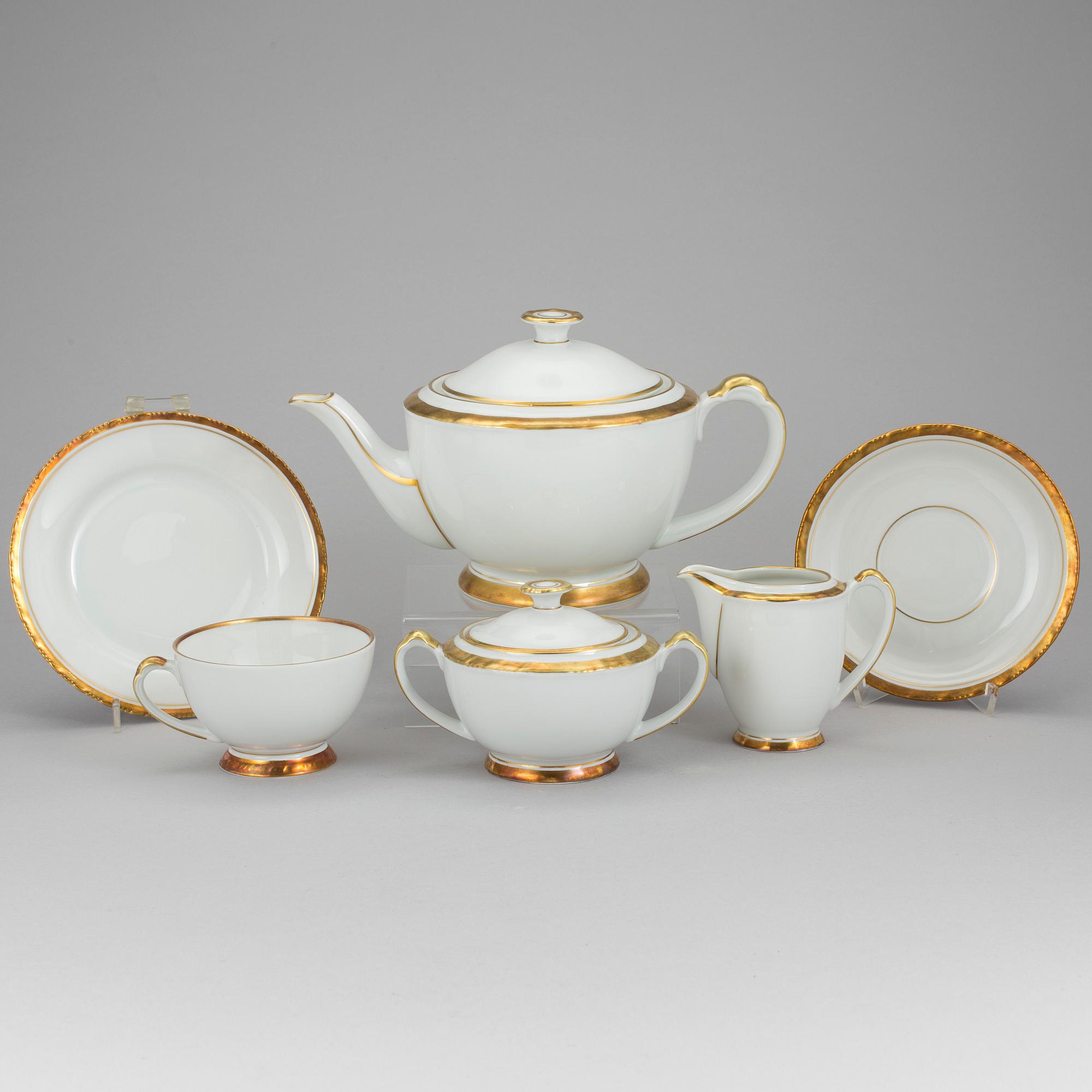 A 26 piece tea service from Hackefors, 1940's or 1950's.