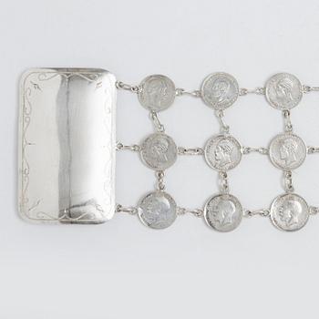 Brudbälte med äldre mynt, silver, CG Hallberg, Stockholm 1930.