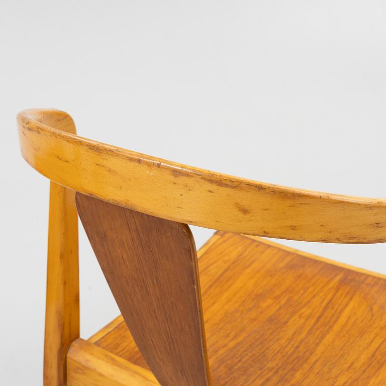 Axel Larsson, a pair of Swedish Modern chairs, model "8-108", Svenska Möbelfabrikarna Bodafors, 1950s.