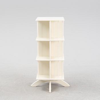 A revolving bookcase, end of the 20th century.