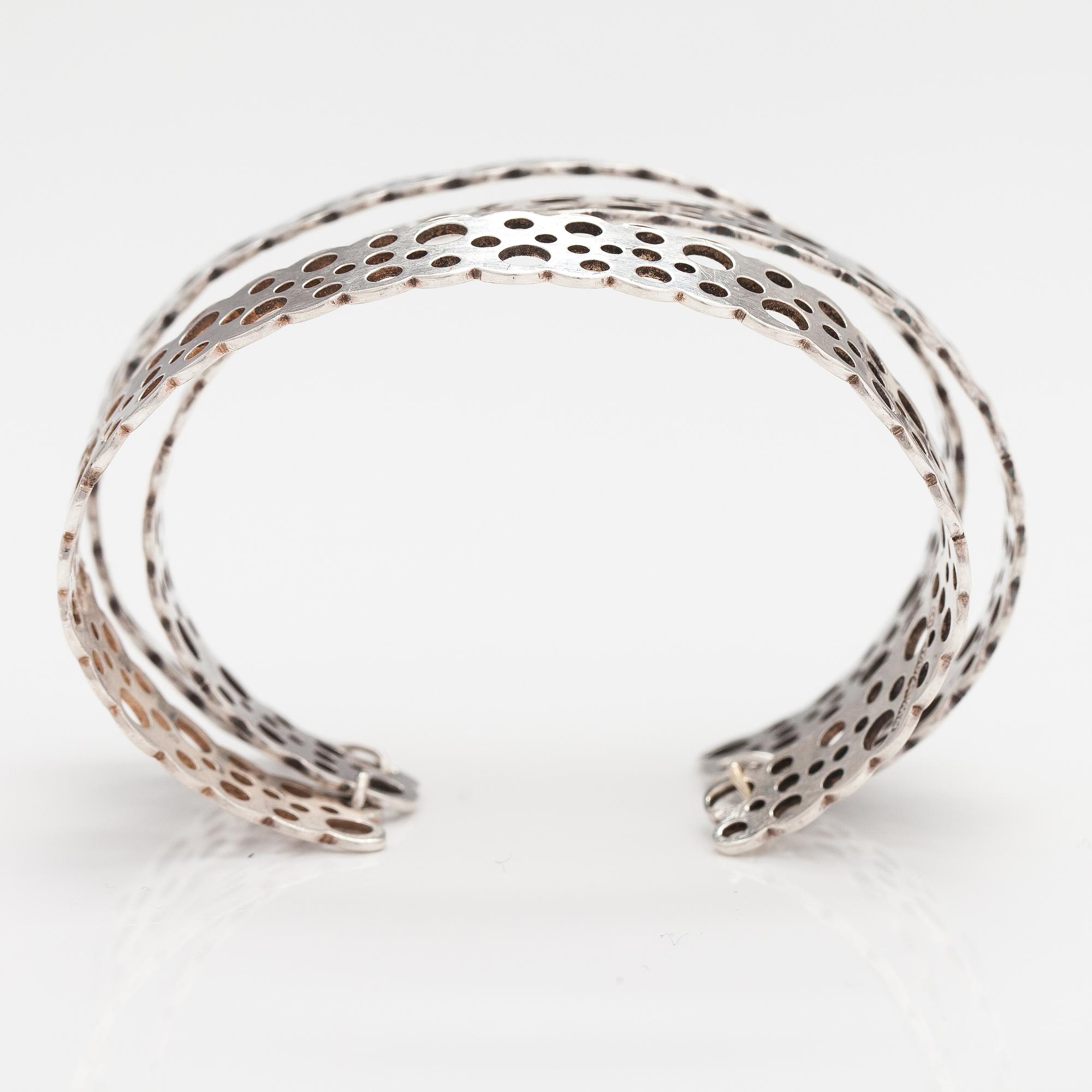 Liisa Vitali, A stelring silver bracelet "Pitsi". Westerback, Helsinki 1973.