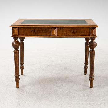 Skrivbord, nyrenässans, från omkring år 1900.