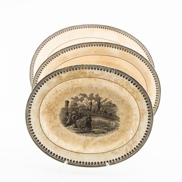 Service 44 dlr, "Old Abbey Ware Alpina" Villeroy & Boch Mettlach Saar Basin circa 1900 stoneware.