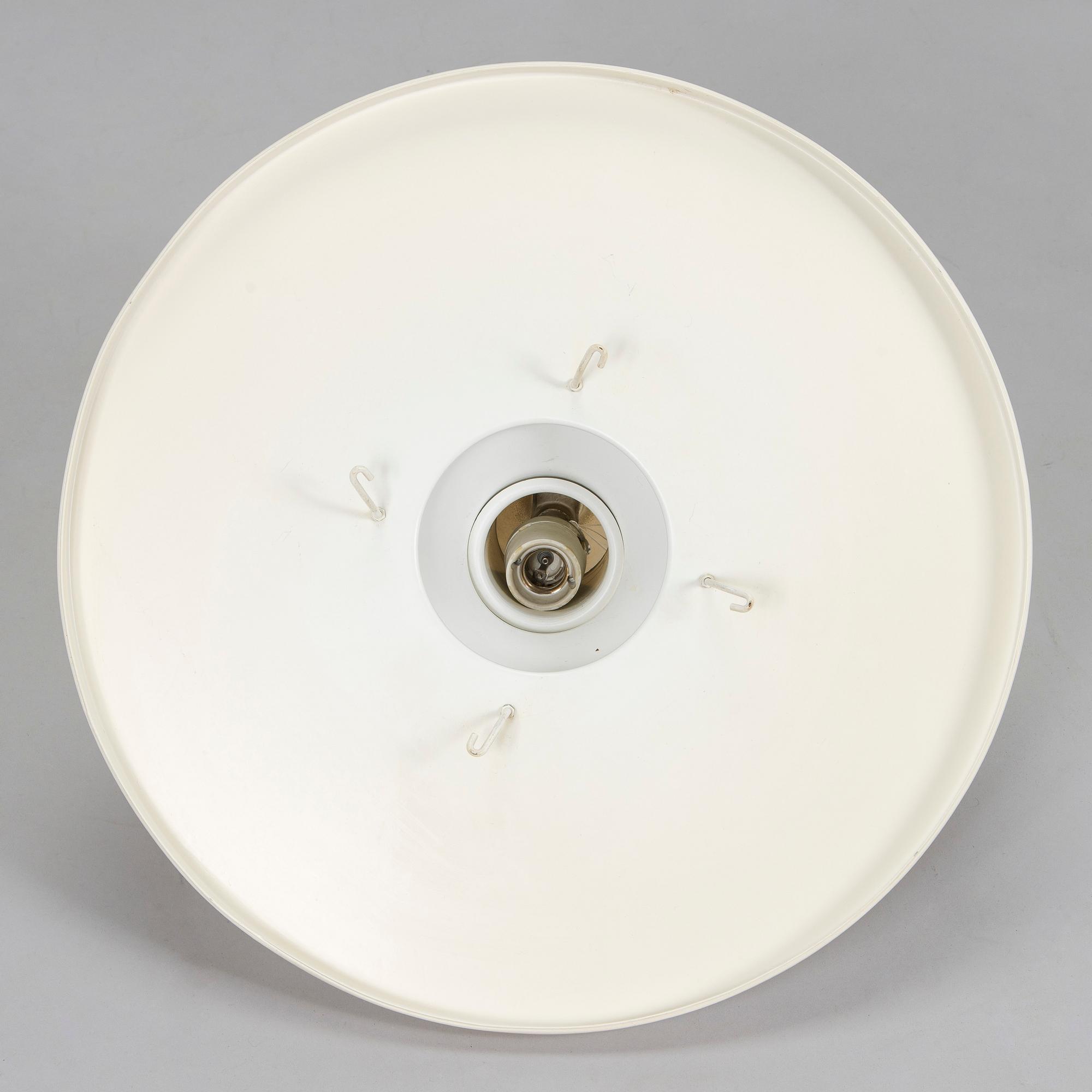 Alvar Aalto, taklampa, modell A 337, "Flygande tefat", Valaistustyö.