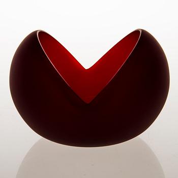 OIVA TOIKKA, a 'Luola' (Cave) glass sculpture signed Oiva Toikka Iittala 2010 24/50.