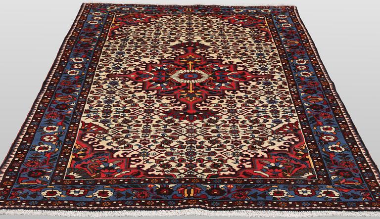 A Rudbar carpet, 200 x 129 cm.