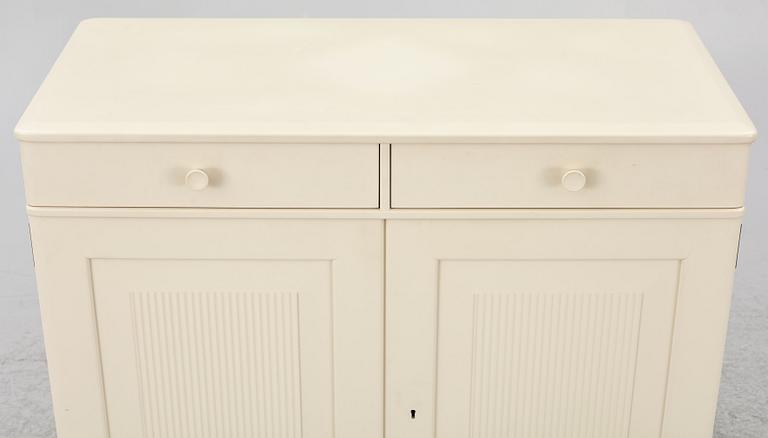 Carl Malmsten, skänk, "Talavid", Waggeryds möbelfabrik AB, 1900-talets andra hälft.