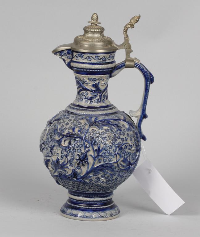 KANNA, keramik samt tenn. 1800-talets slut.