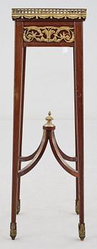 PIEDESTAL, Louis XVI -stil,1800/1900-tal.