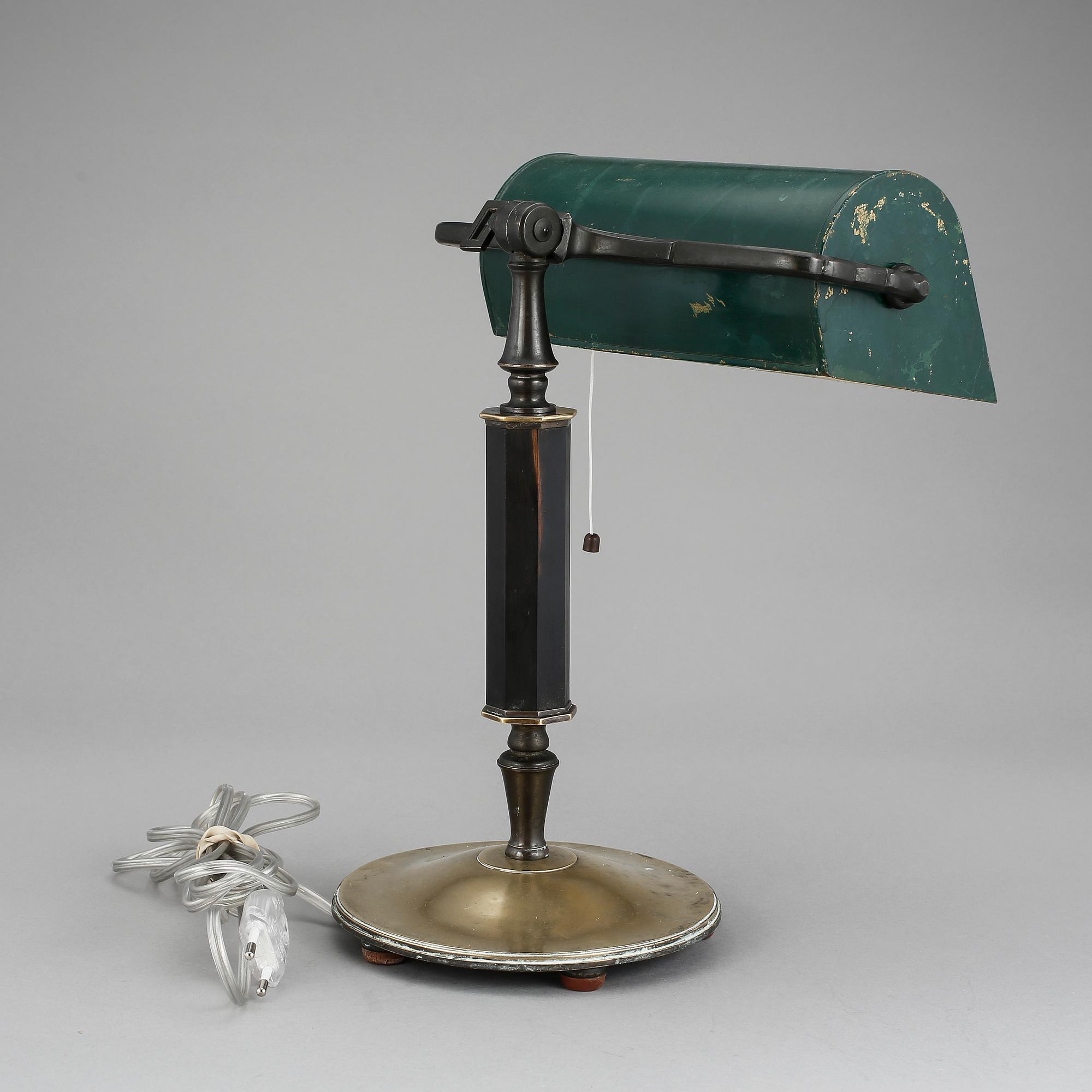 BORDSLAMPA, 1900-talets första kvartal.