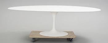 BORD, "Tulip", Eero Saarinen, Knoll International.