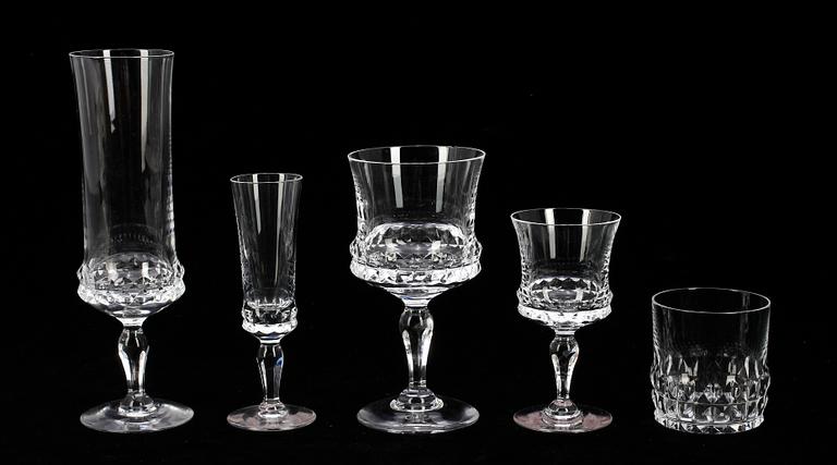 GLASSERVISDELAR, 56 st, "Silvia", Ingeborg Lundin, Orrefors, formgiven 1957.